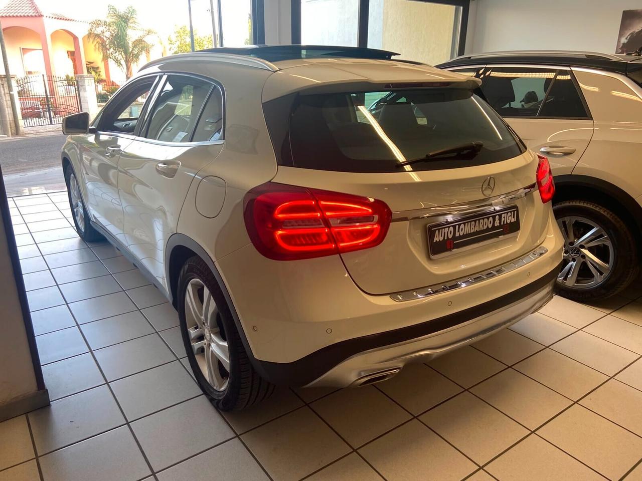 Mercedes-benz GLA 220 d Automatic Sport Tettuccio