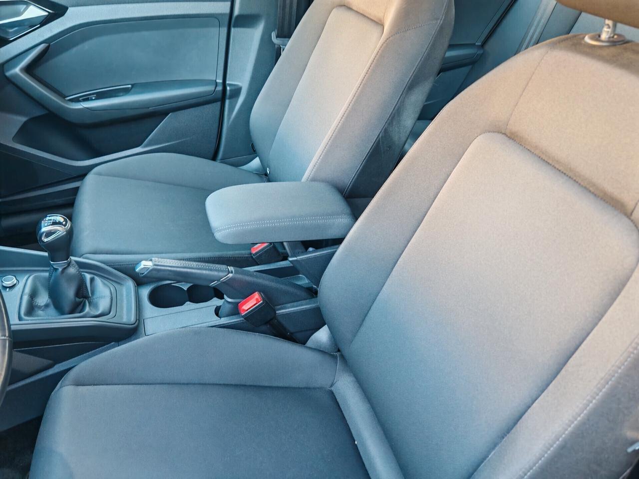 Audi A1 citycarver 35 TFSI Identity Contrast