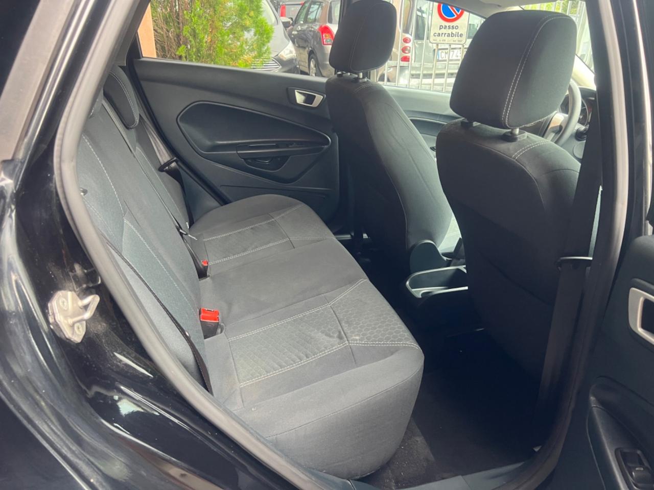 Ford Fiesta Ikon 1.4 TDCi 70CV 5p. Business