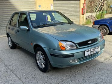 Ford Fiesta 1.2i 16V cat 5 porte Ghia