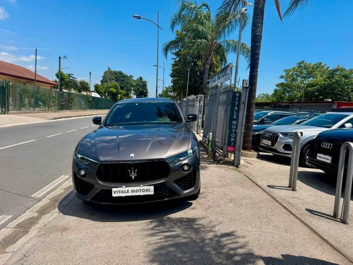 MASERATI LEVANTE MHEV 330 CV AWD GT