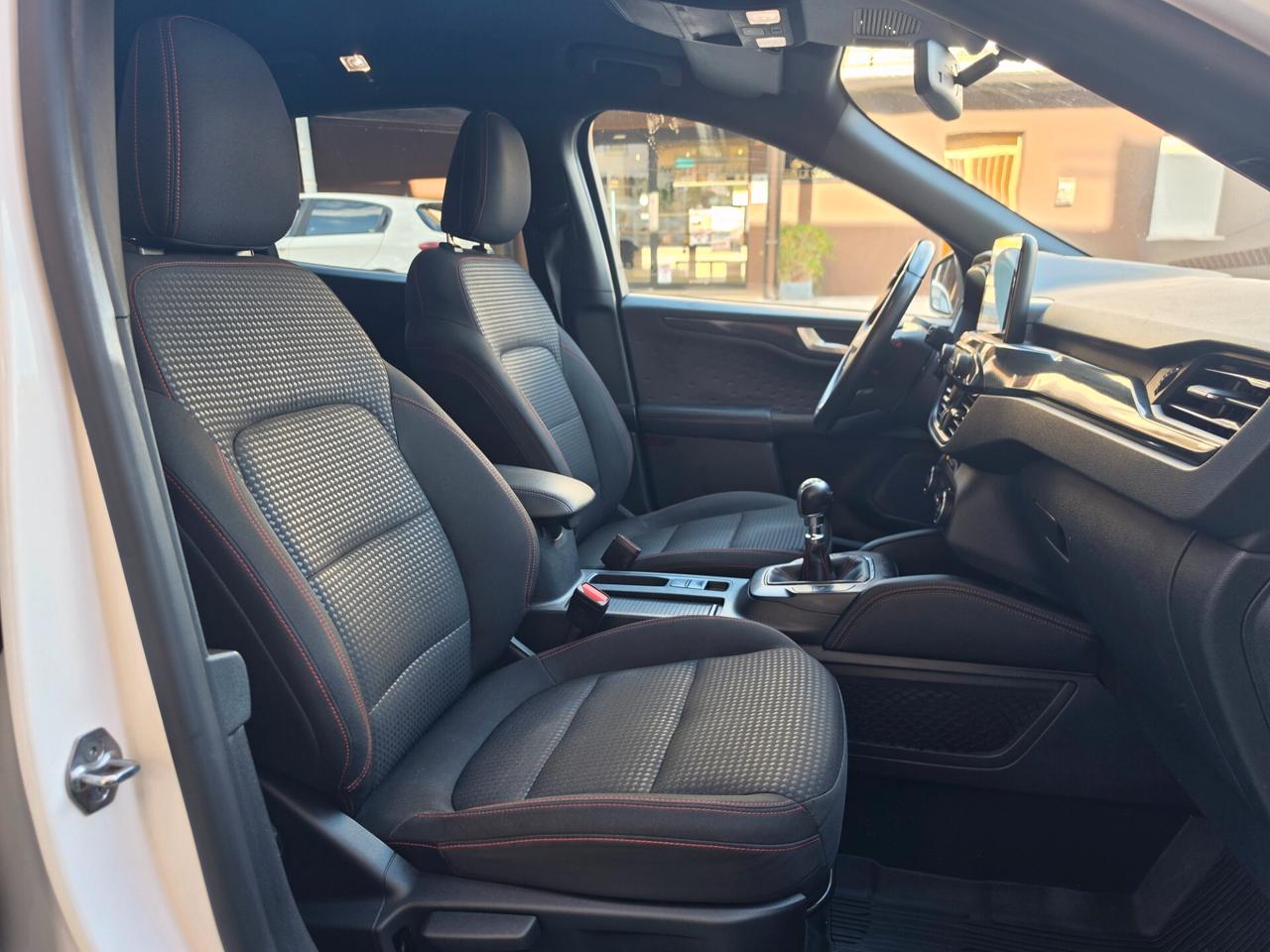 Ford Kuga 2.0 EcoBlue Hybrid 150 CV 2WD ST-Line