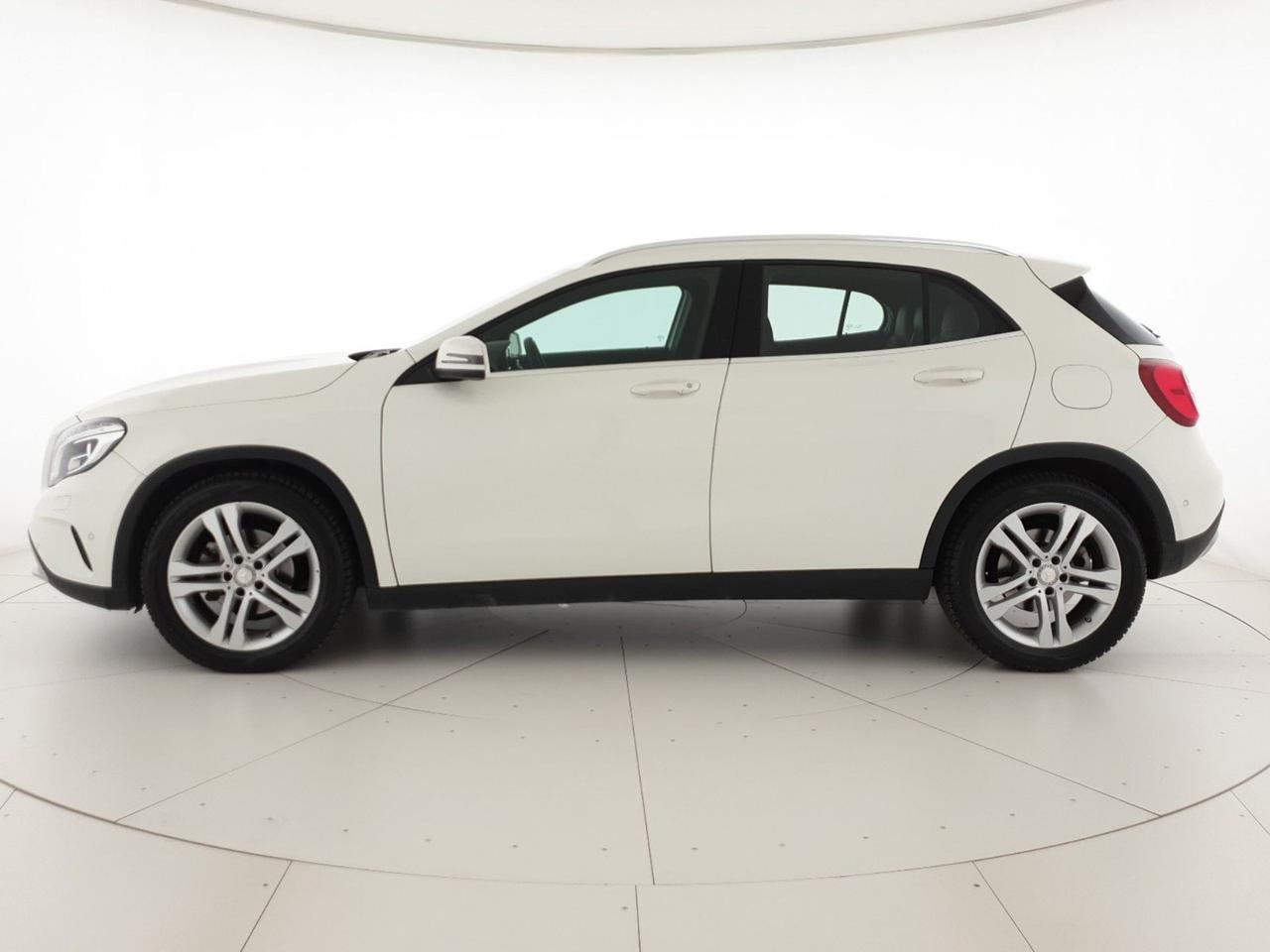 Mercedes-Benz GLA 200 d (cdi) executive auto