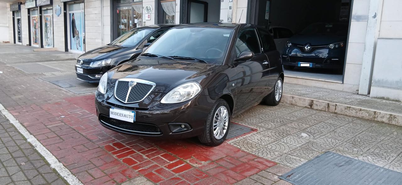 LANCIA YPSILON 1.2 PARI AL NUOVO