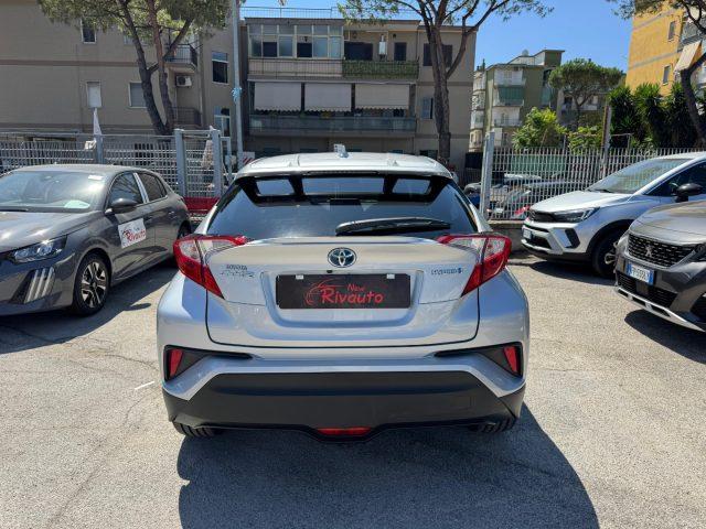 TOYOTA C-HR 1.8 Hybrid E-CVT Style