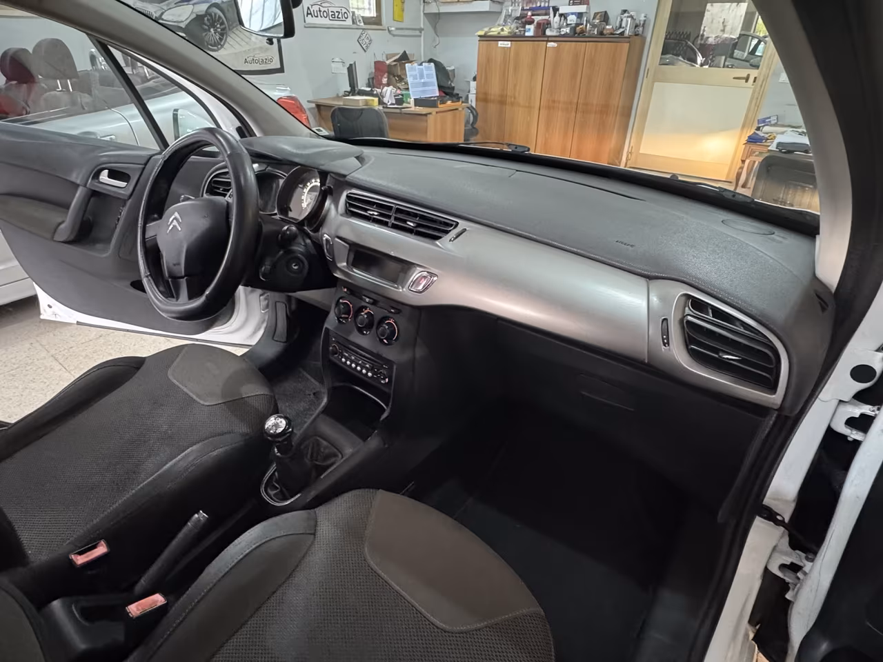 Citroen C3 EXCLUSIVE 1.2 cc. 82 cv.