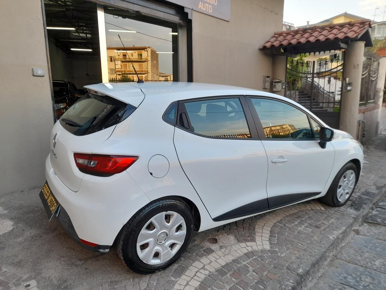 Renault Clio 1.2 75CV GPL 5 porte