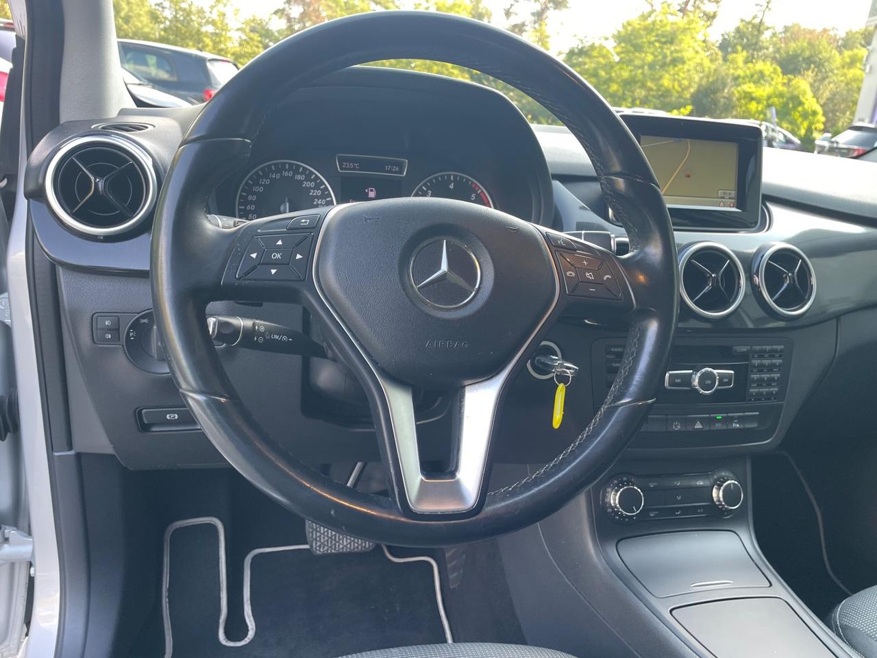Mercedes-benz B 180 CDI Automatik*Navi*Retrocamera*
