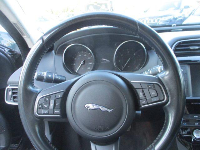 JAGUAR XE 2.0 D Turbo Pure Navi/Frenata/SensoriPark