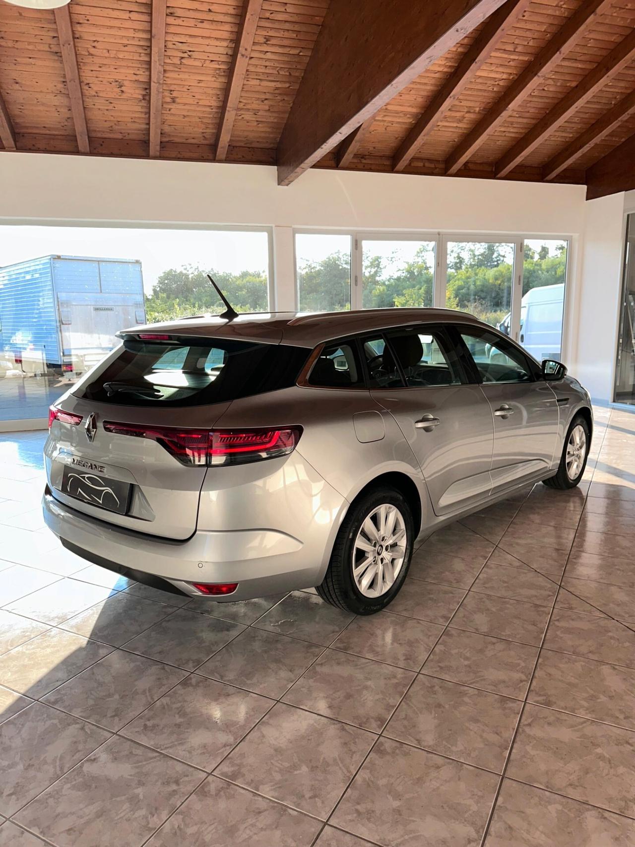 Renault Megane 2022 Sporter Blue dCi 115 CV EDC Business 2022