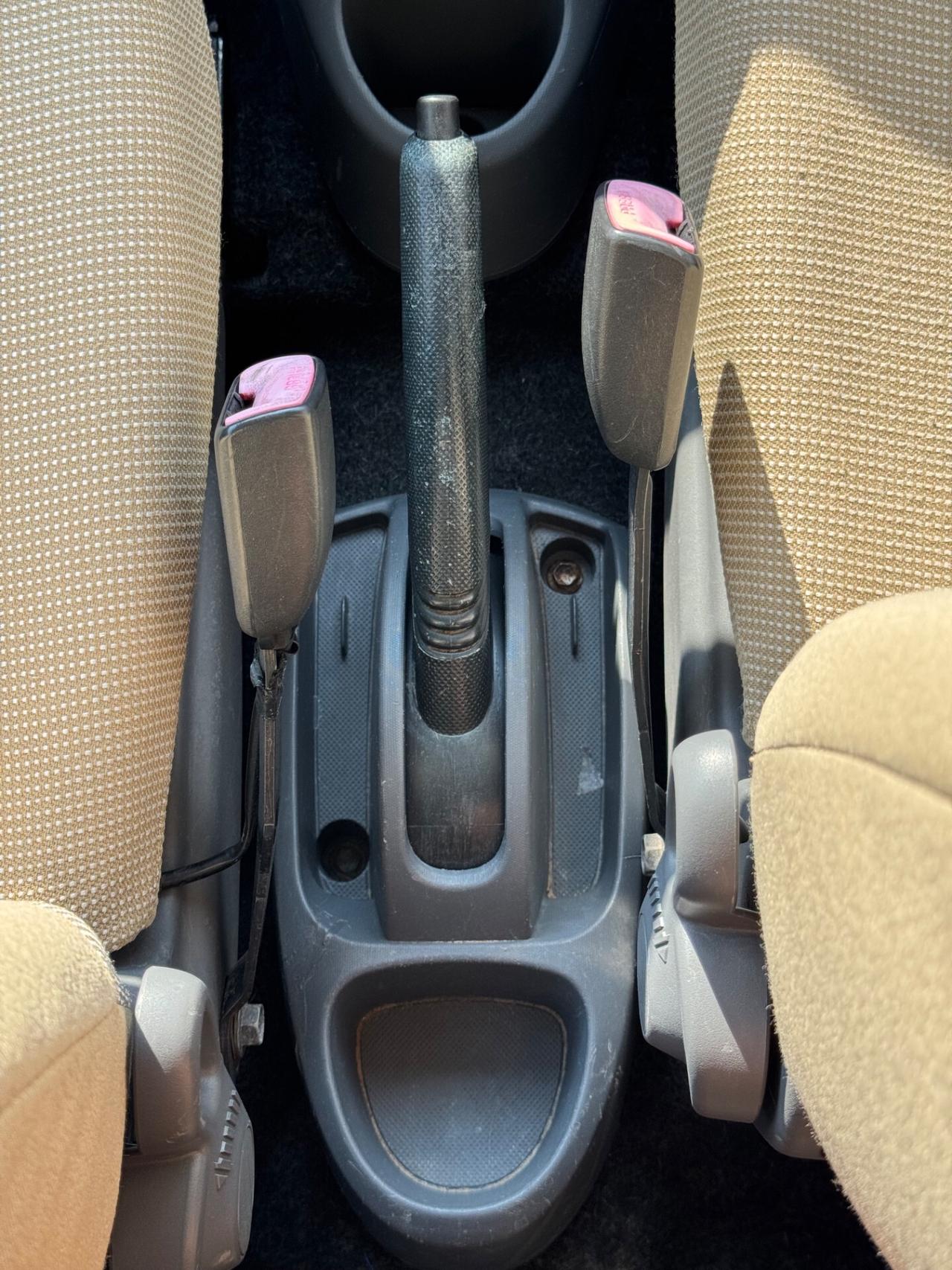 Peugeot 107 1.0 68CV- Neopatentati-Garanzia 12mesi