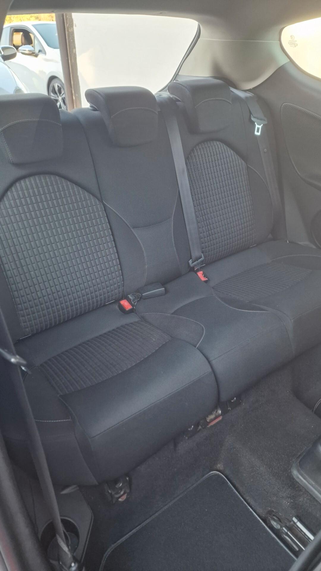 Alfa Romeo MiTo 1.6 JTDm 16V Distinctive Sport Pack