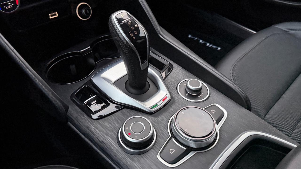 ALFA ROMEO GIULIA 2.2 TURBODIESEL EXECUTIVE AT8 190CV - FULL LED, PELLE, CAR PLAY
