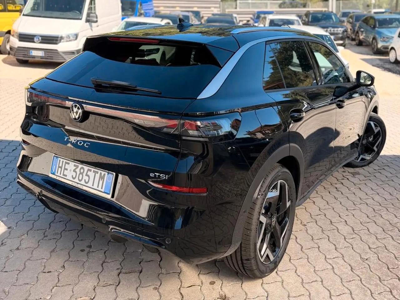 Volkswagen T-Roc 1.5 eTSI ACT 150 CV DSG R-Line