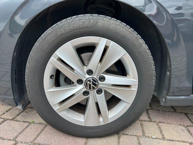 VOLKSWAGEN Golf 1.5 TGI DSG Life