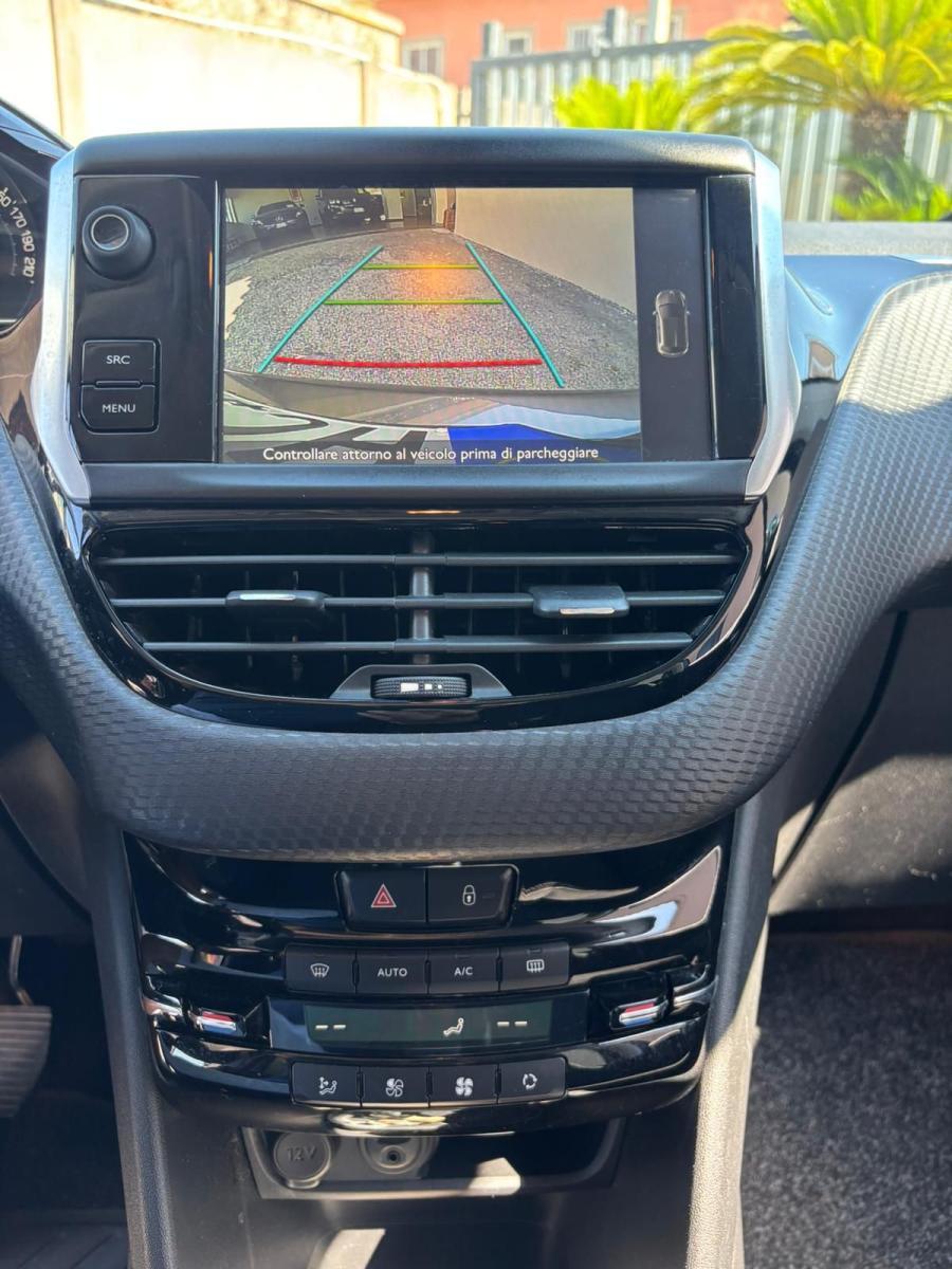 PEUGEOT 208 1.6 BlueHDi 100 S&S 5p.Allure