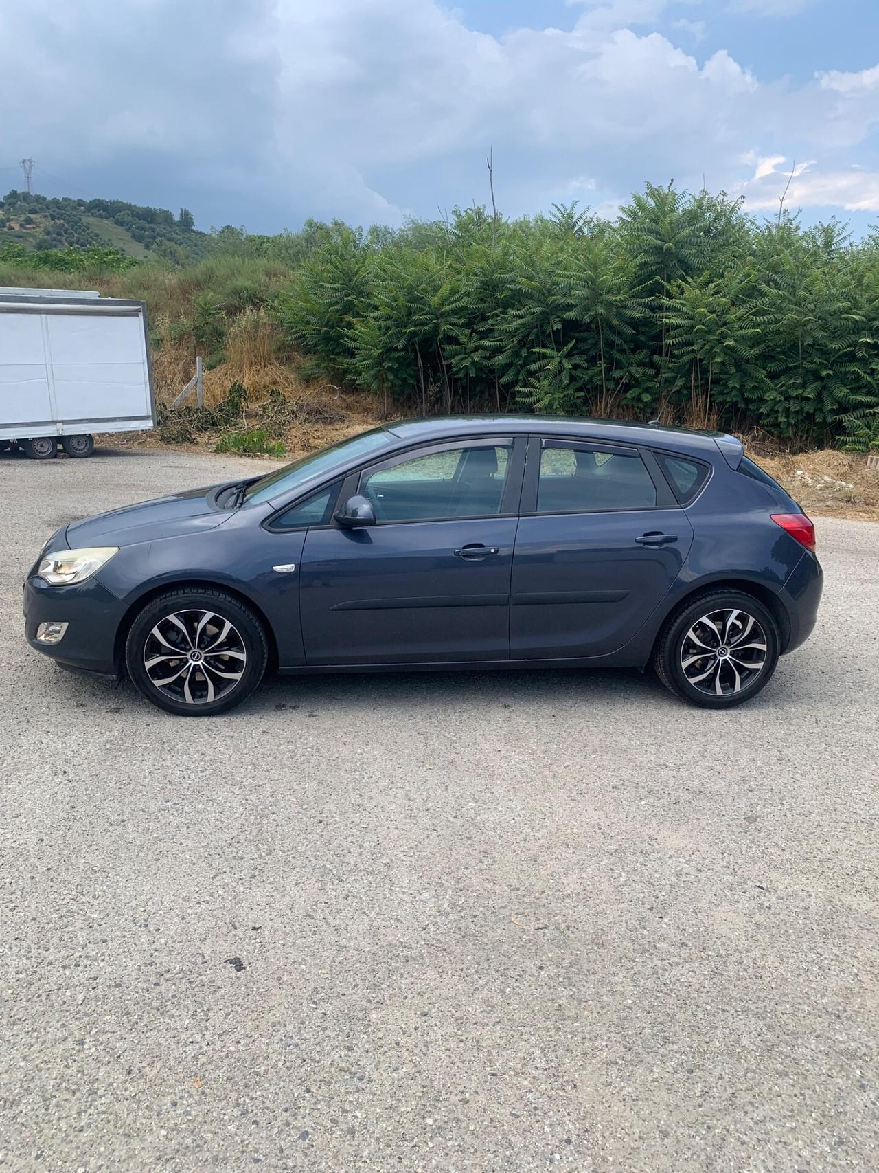 Opel Astra 1.7 CDTI 110CV 5P Cosmo 150000KM