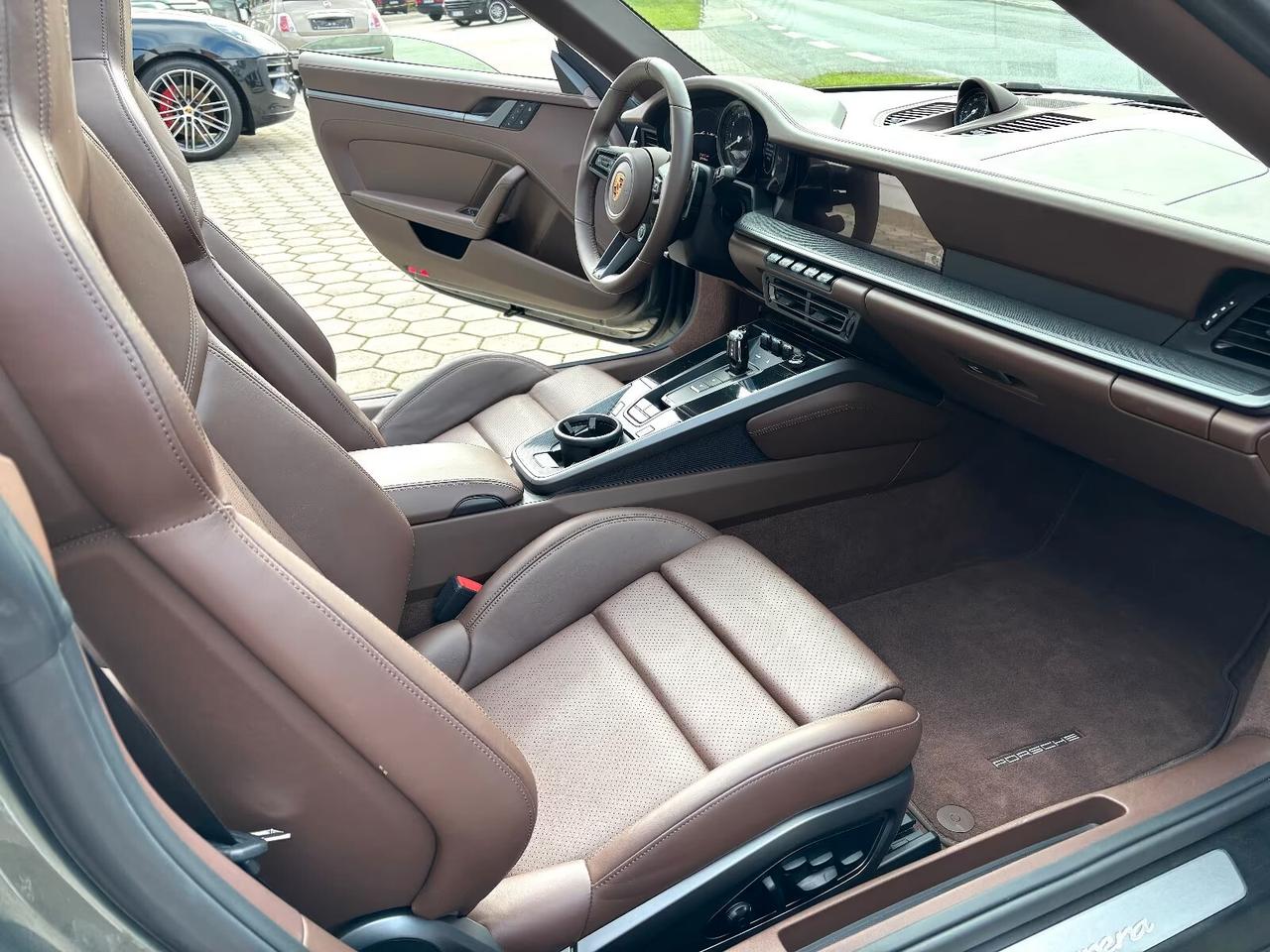 Porsche 911 Carrera Cabriolet