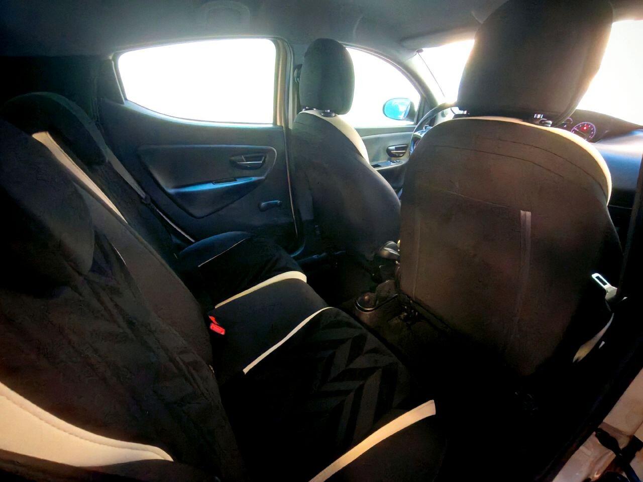 Lancia Ypsilon 1.2 GPL Gold