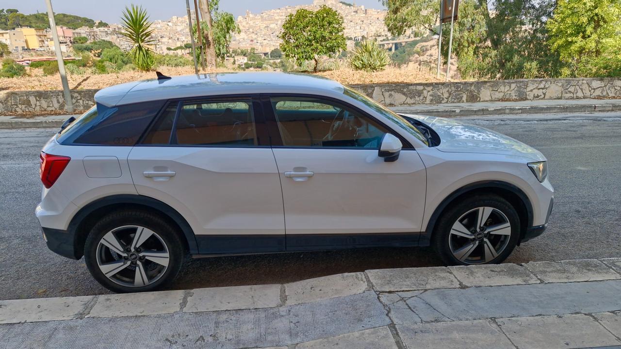Audi Q2 30 TDI Admired Advanded
