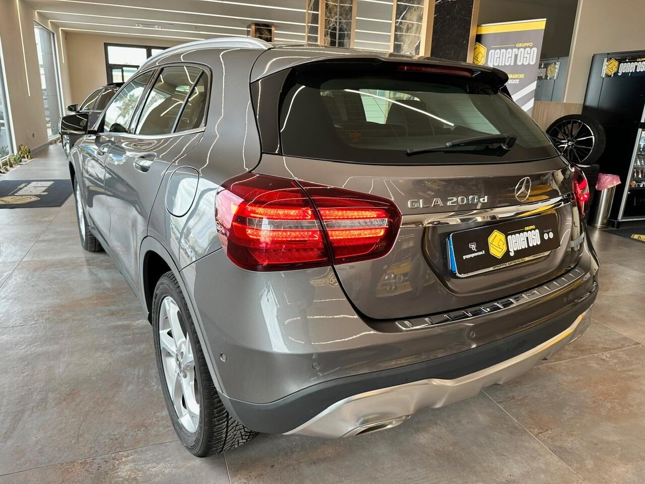 Mercedes-benz GLA 200d Auto Sport Navi Led Garanzia