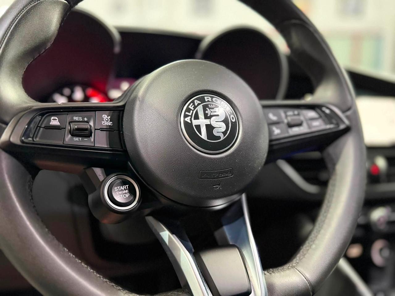 Alfa Romeo Giulia 2.2 At8 160cv 2020 Veloce My20