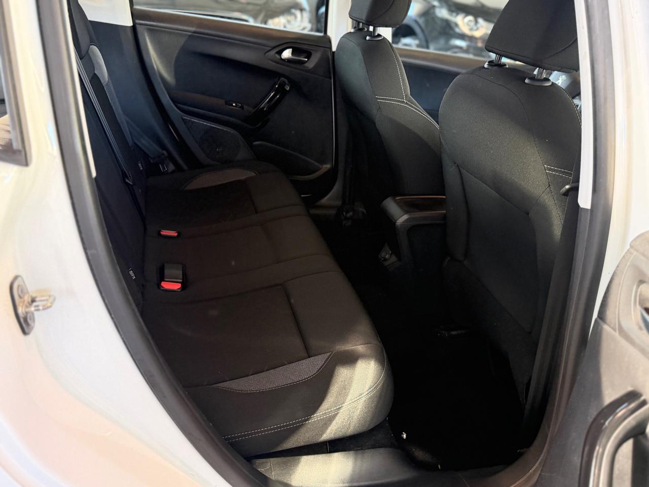Peugeot 2008 GPL 82CV EURO 6 Neopatentati 2020