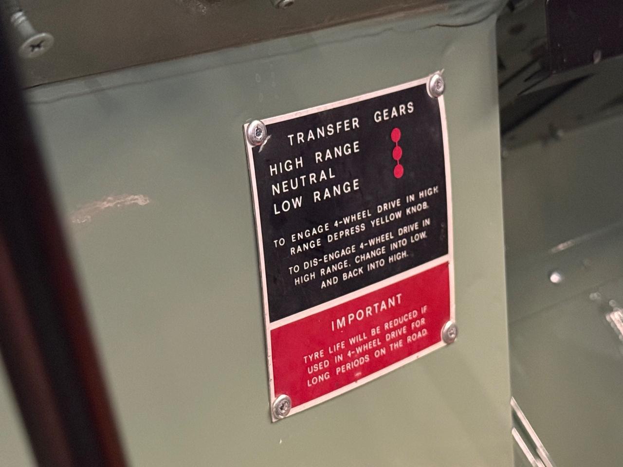 Land Rover Defender SERIES 88 SOFT TOP