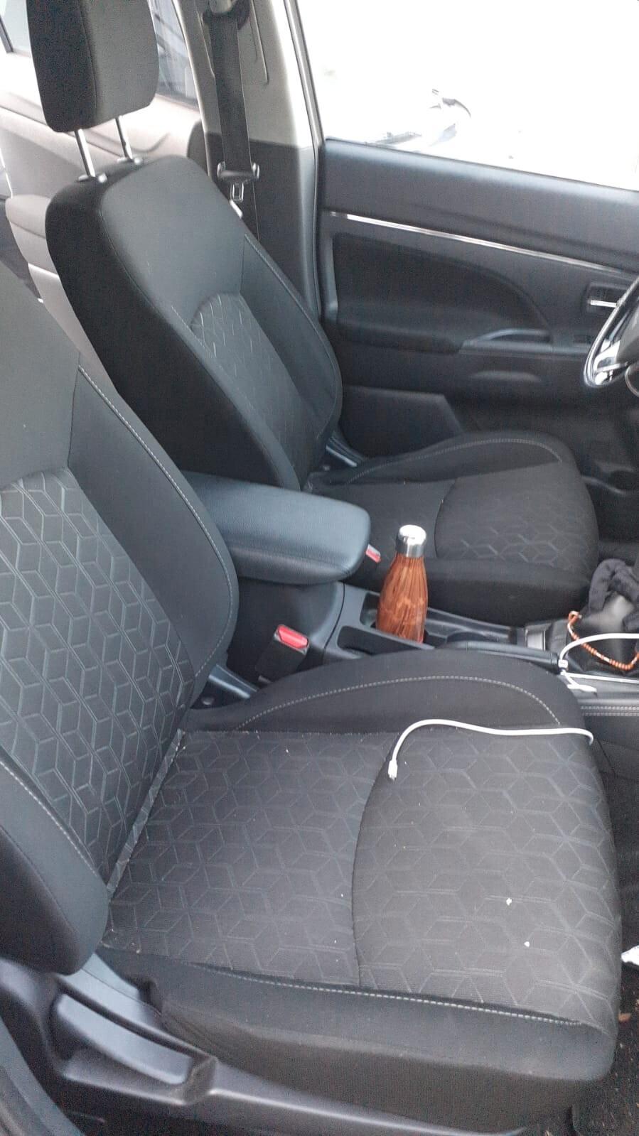 Mitsubishi ASX INVITE 2 WD GPL