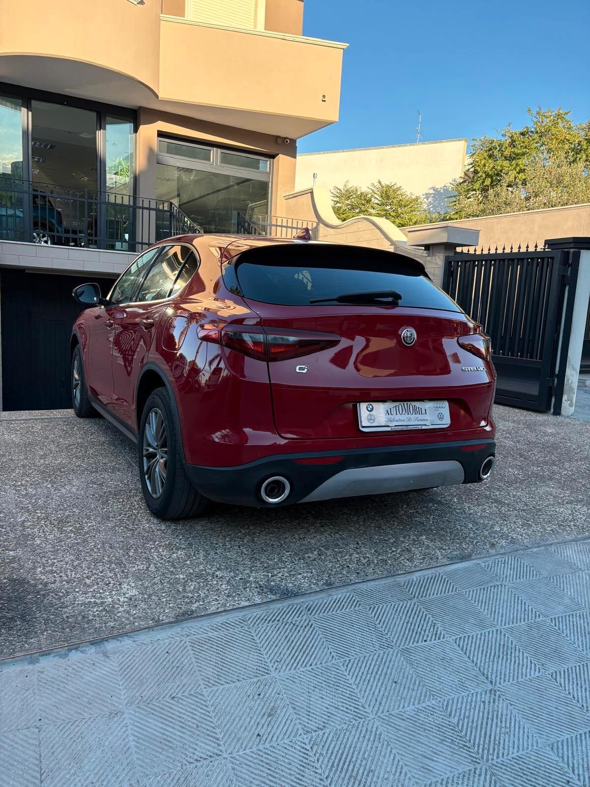 Alfa Romeo Stelvio 2.2 Turbodiesel 180 CV AT8 Q4 Business