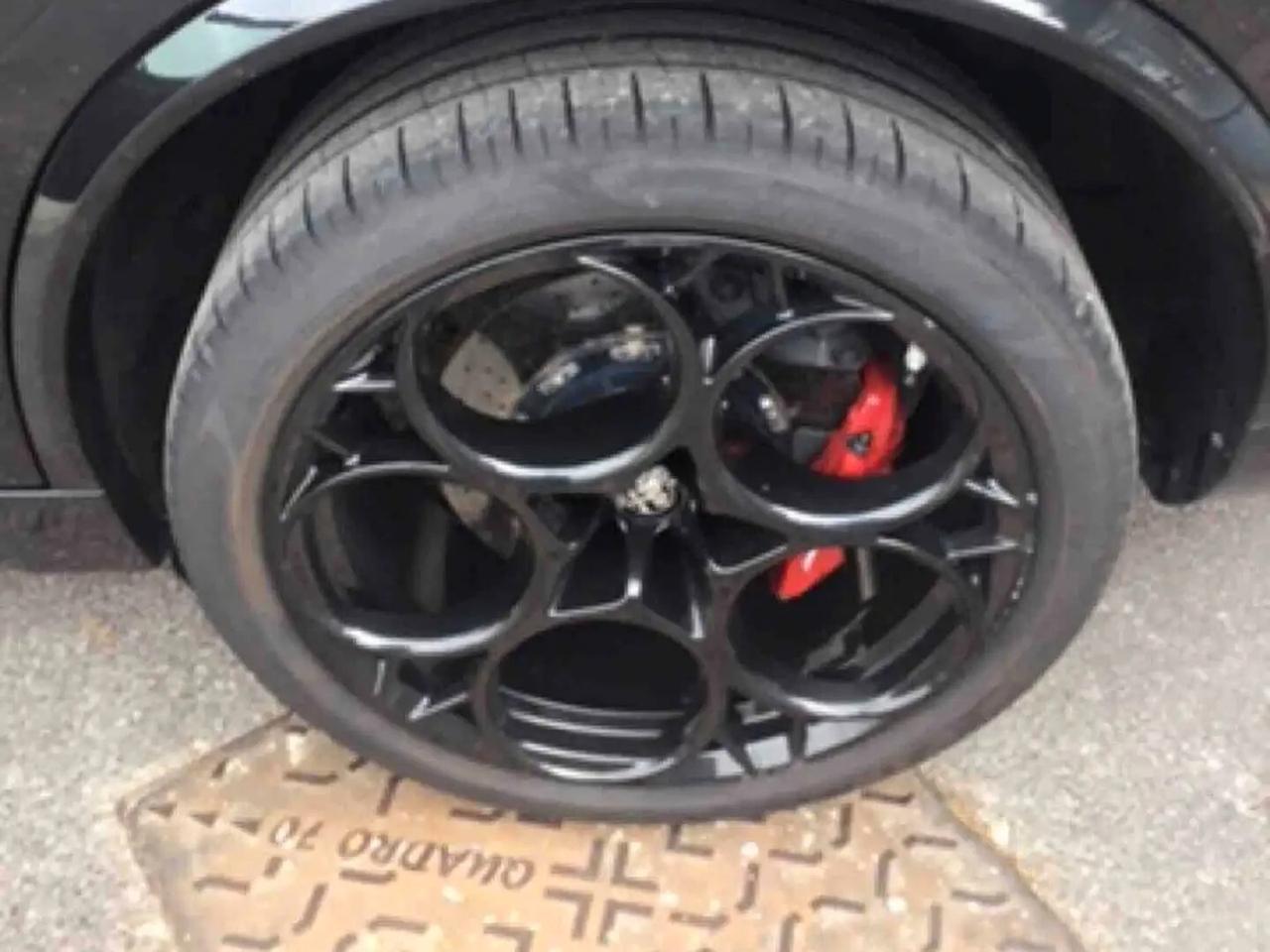 Alfa Romeo Stelvio 2.9 Bi-Turbo V6 510 CV AT8 Quadrifoglio