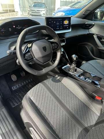 Peugeot 2008 1.2 100cv Allure + Navi + Key Less + Camera 360