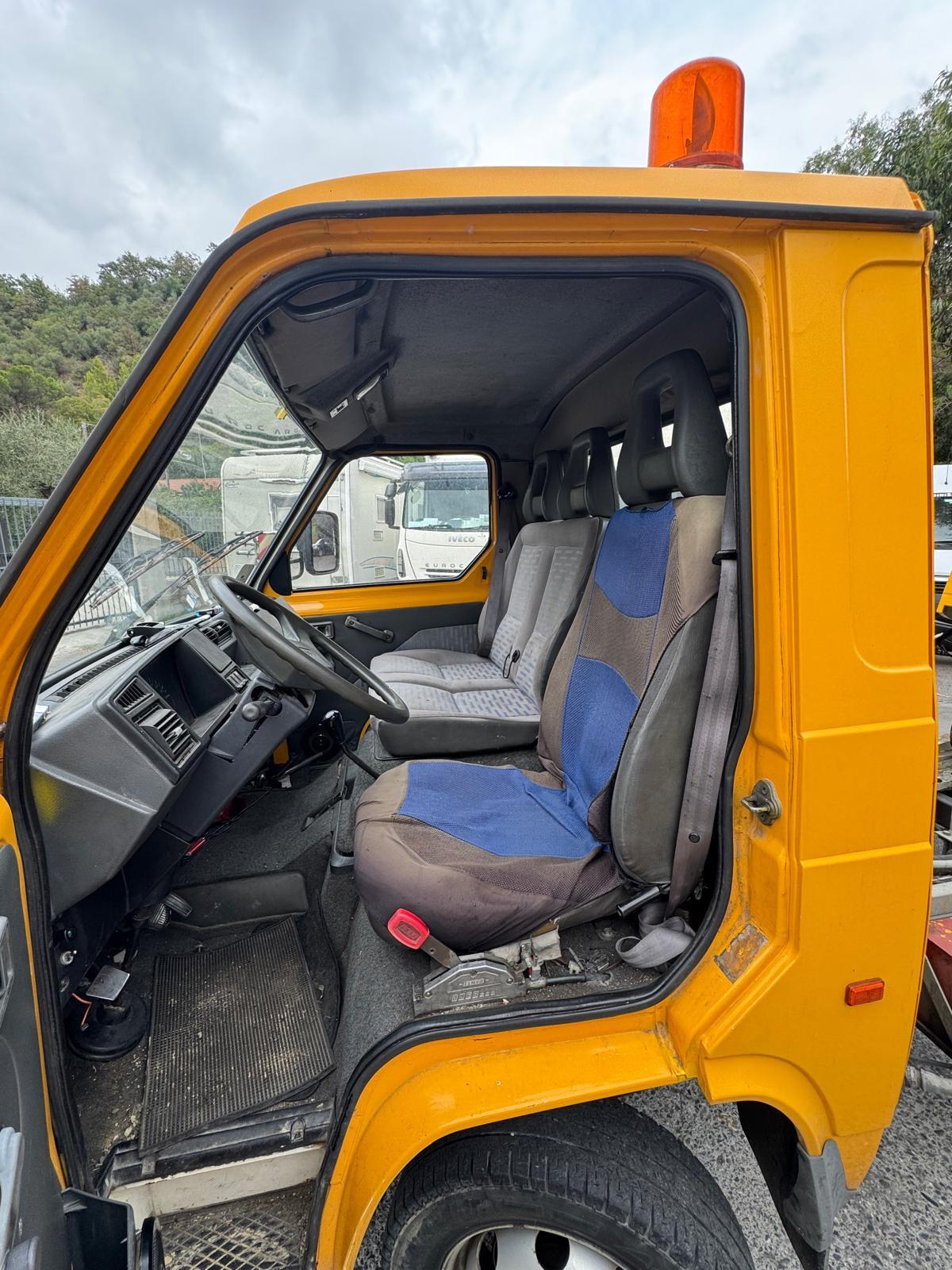 Nissan Trade 3.0 diesel CARROATTREZZI SCARRABILE TELECOMANDATO IVA ESPOSTA