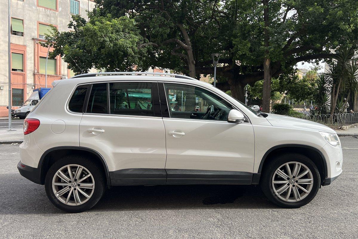 VOLKSWAGEN Tiguan 2.0 TDI DPF 4MOTION DSG Sport & Style