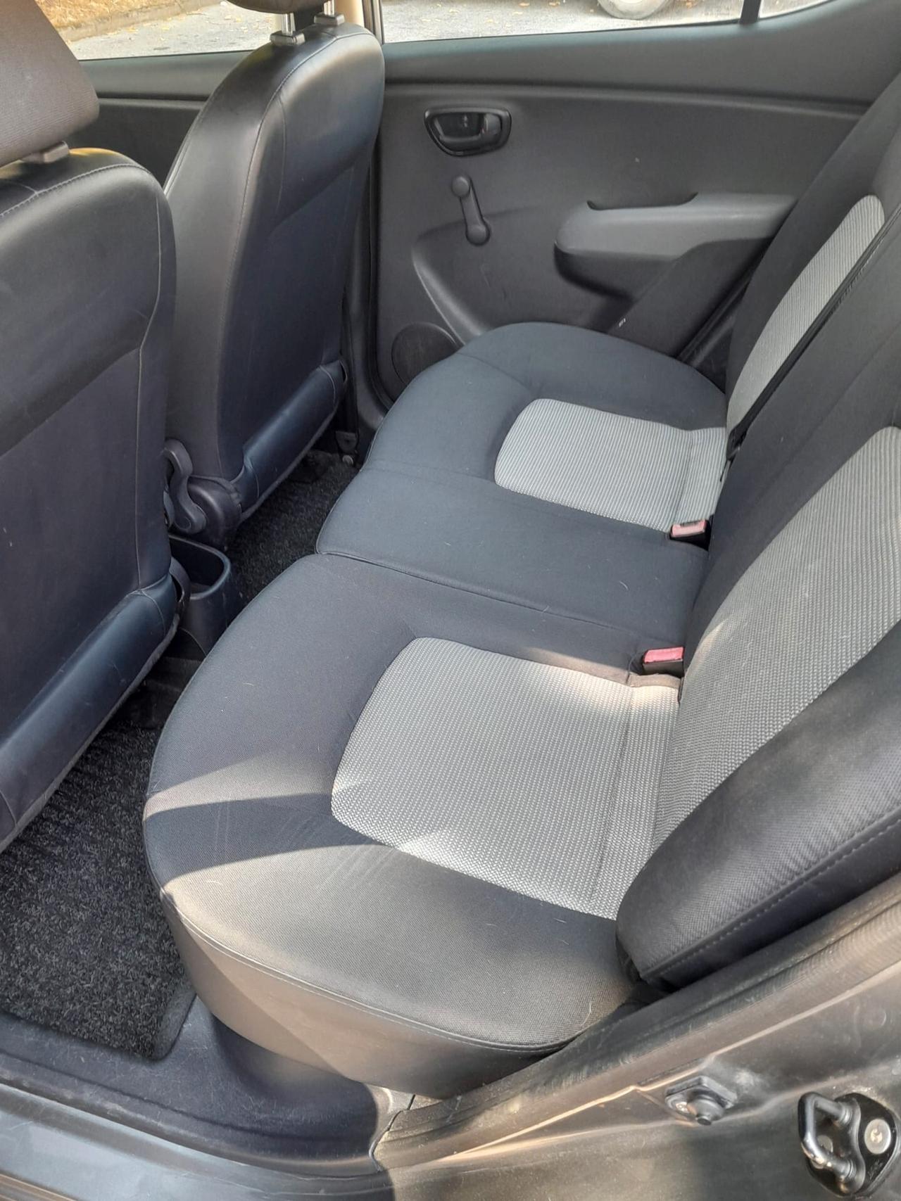 Hyundai i10 1.1 12V Active-DISTRIBUZIONE ESEGUITA-GOMME NUOVE