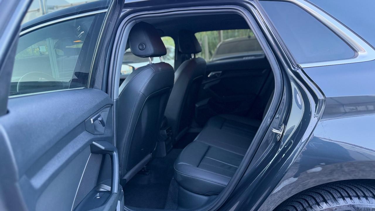 Audi A3 SPB 30 TDI Business Advanced