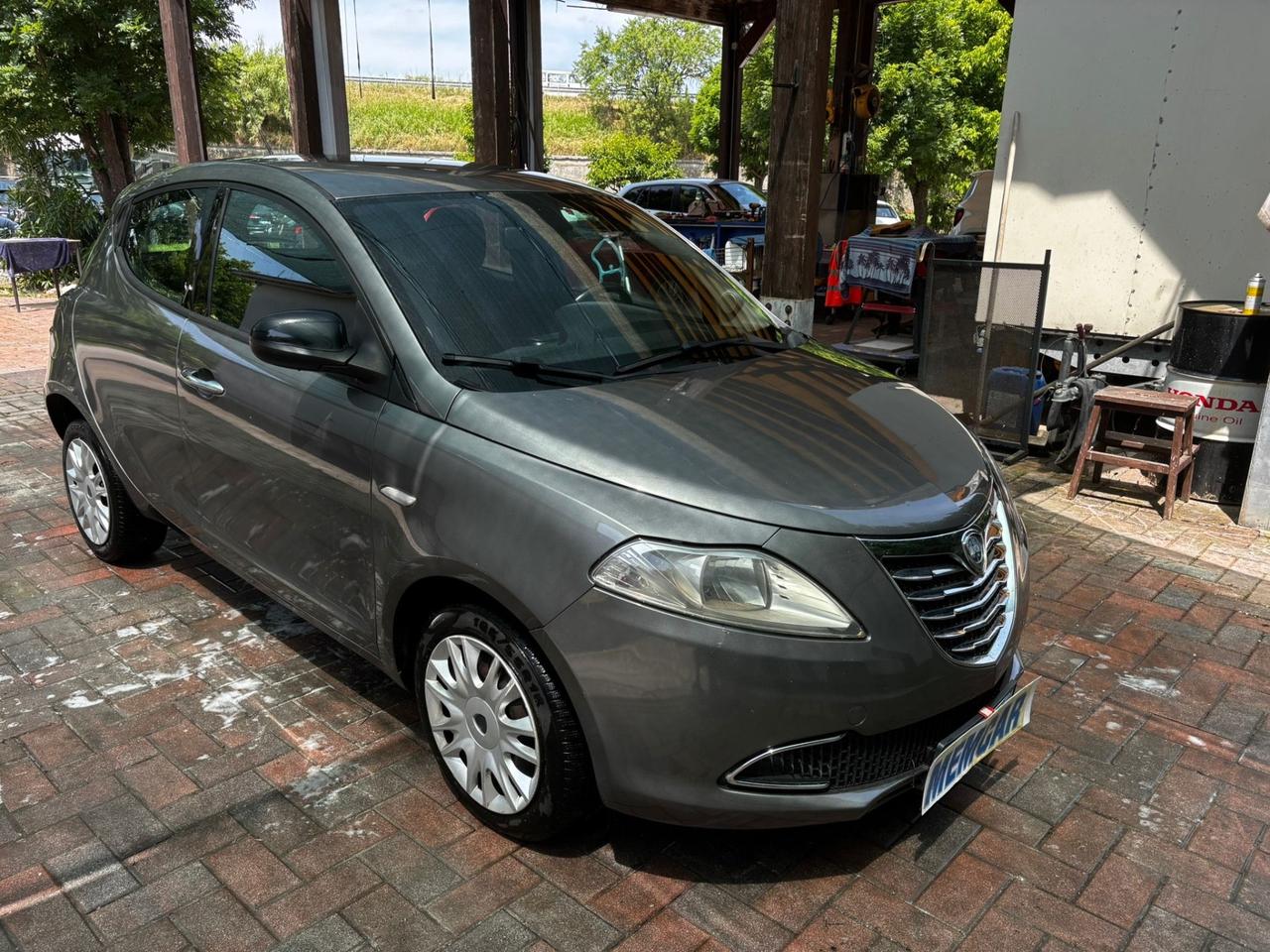 Lancia Ypsilon 1.3 MJT 16V 95 CV 5 porte S&S Platinum PERMUTABILE