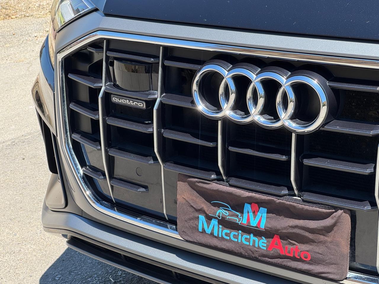 AUDI Q8 50 TDI 286 CV S-LINE SEDILI GUSCIO FULL