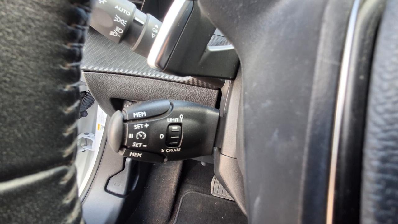 Peugeot 2008 PureTech 130 S&S EAT8 Active Pack