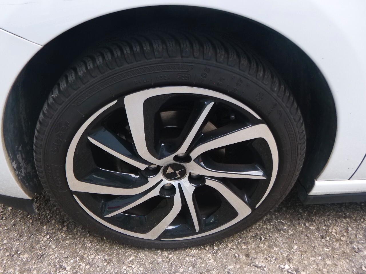 Ds DS3 3 BlueHDi 100 S&S Sport Chic NEOPATENTATI