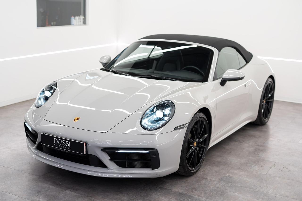 Porsche 911 Carrera Cabriolet GESSO