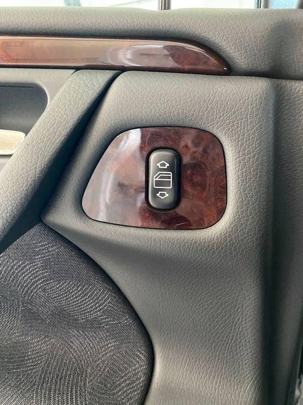 Mercedes-Benz Classe E E 200 Kompressor cat Classic