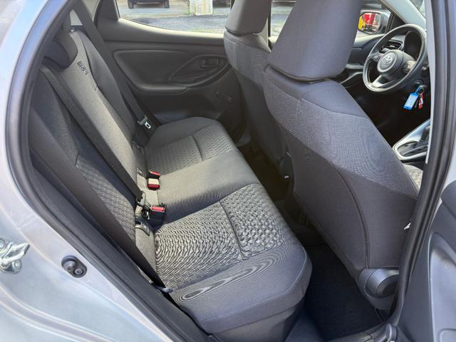 TOYOTA Yaris 1.5 Hybrid 5 porte Business