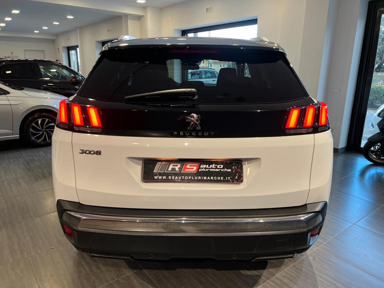 Peugeot 3008 BlueHDi 130 S&S EAT8 Crossway