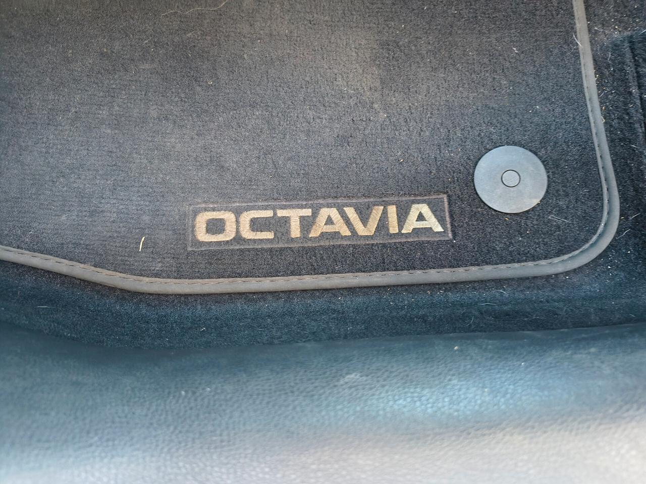 SKODA OCTAVIA 1.6 TDI SCR WAGON EXECUTIVE