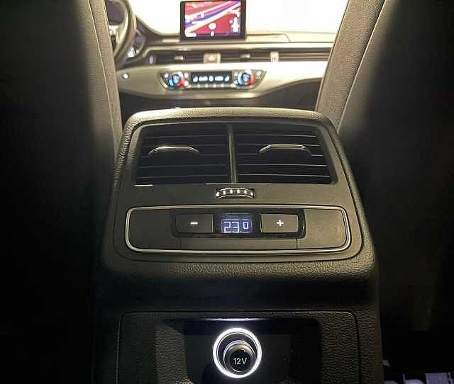 Audi A4 2.0 TDI 163 CV S tronic Business Evolution