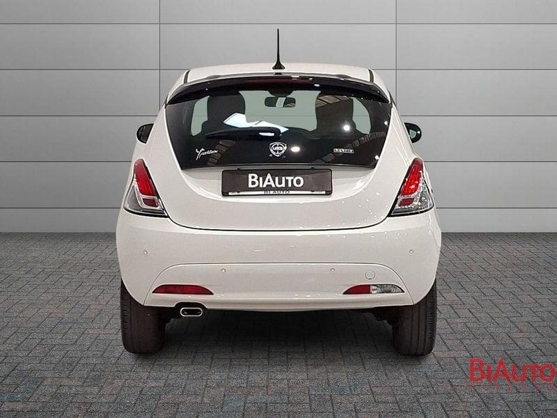 Lancia Ypsilon Ypsilon 1.0 firefly hybrid Alberta Ferretti s&s 70cv