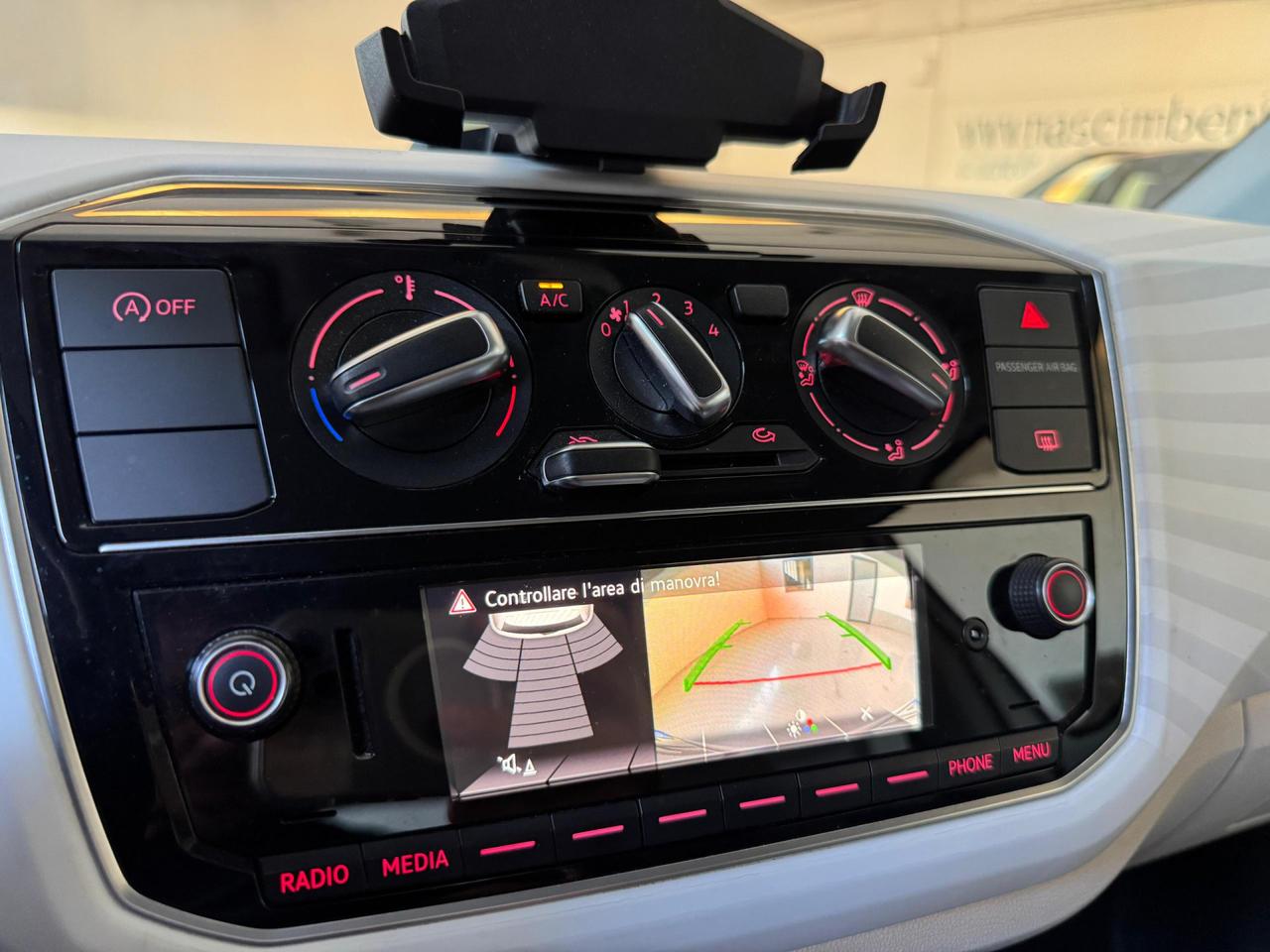 Volkswagen up! 5 Porte up! 5p 1.0 High up! 75cv AUTOMATICA