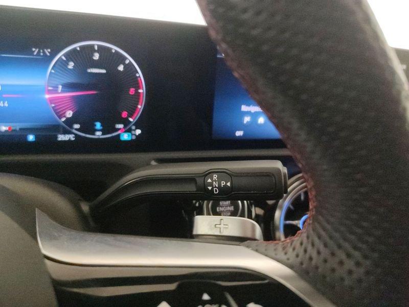 Mercedes-Benz Classe A A 220 d AMG Line Premium Plus auto