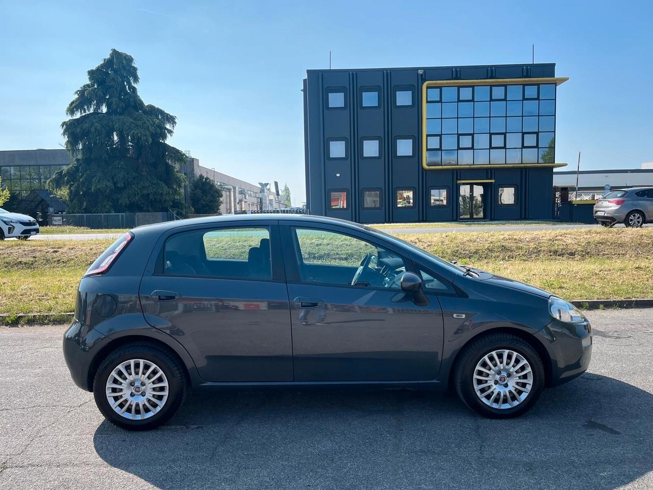 Fiat Punto 1.3 MJT II S&S 85 CV 5 porte ECO Street